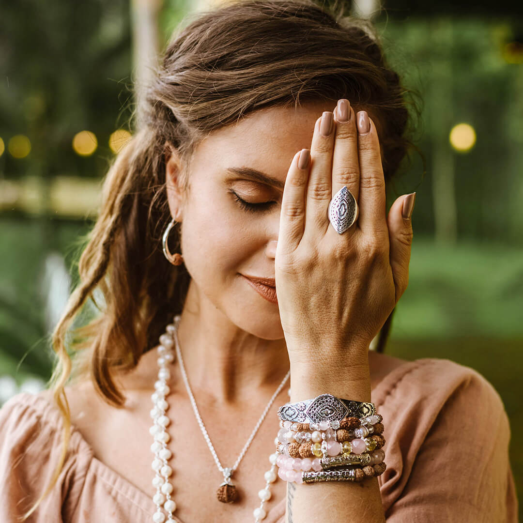 I AM DIVINE LOVE Sanskrit Rose Quartz Bracelet (silver brass) 6