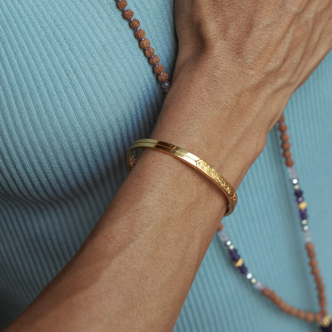 Unmandana Mantra Cuff Bracelet (Gold Brass) 10