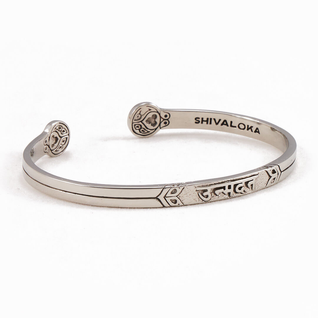 Unmandana Mantra Cuff Bracelet (Silver Brass) 4