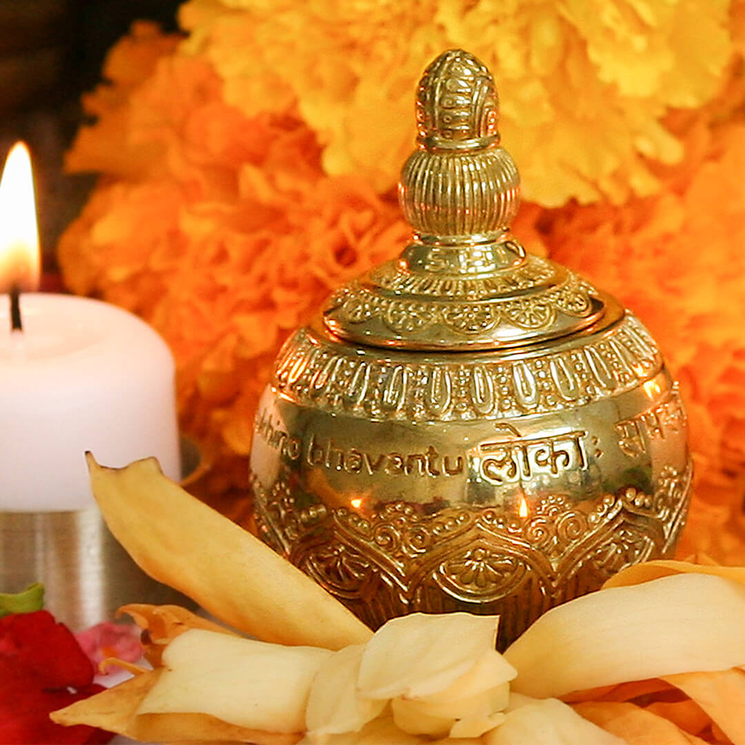 Blessing Mantra Altar Bowl (Brass) 4 – square