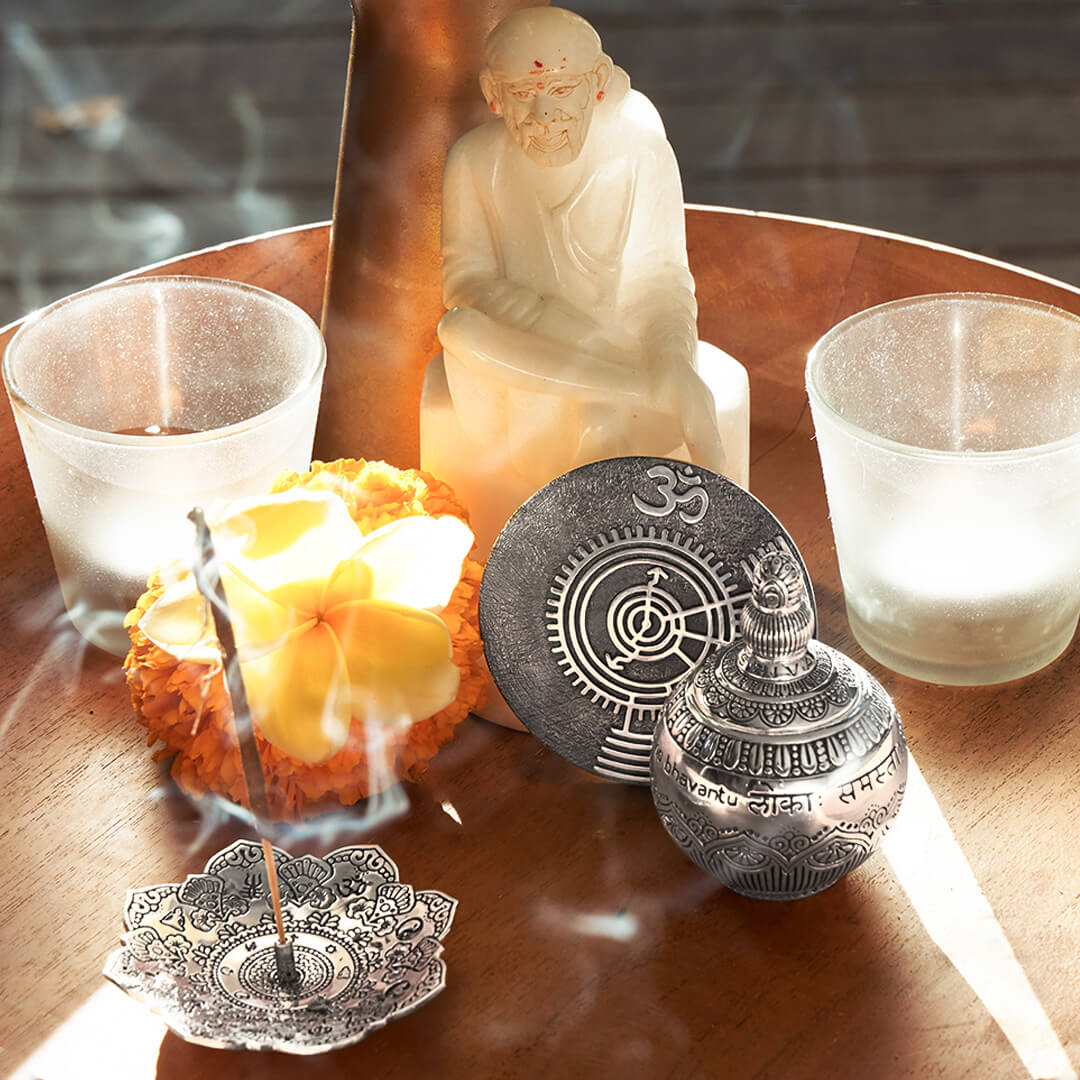 Blessing Mantra Altar Bowl (Silver) – square8