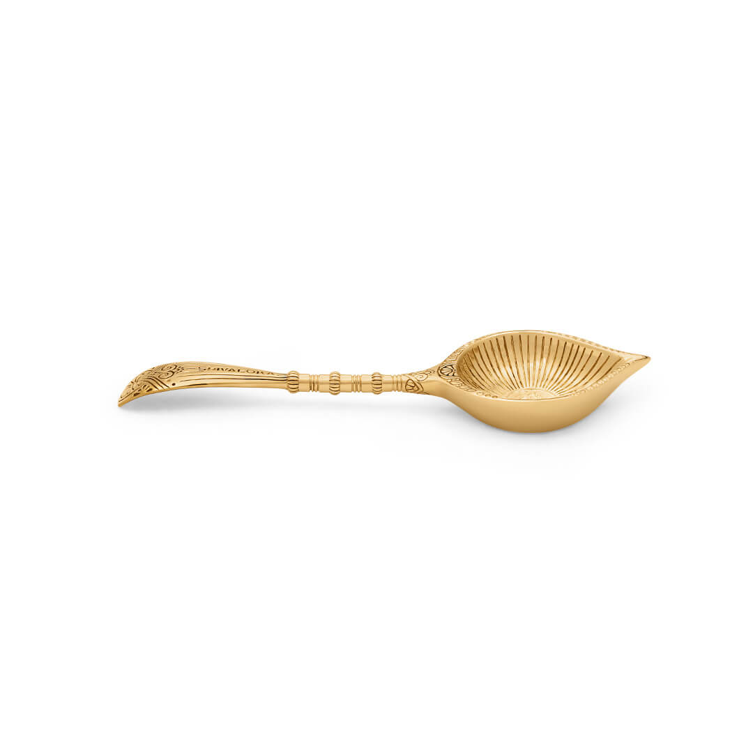 Dipti Arathi Puja Oil Lamp (14cm) 2 – square