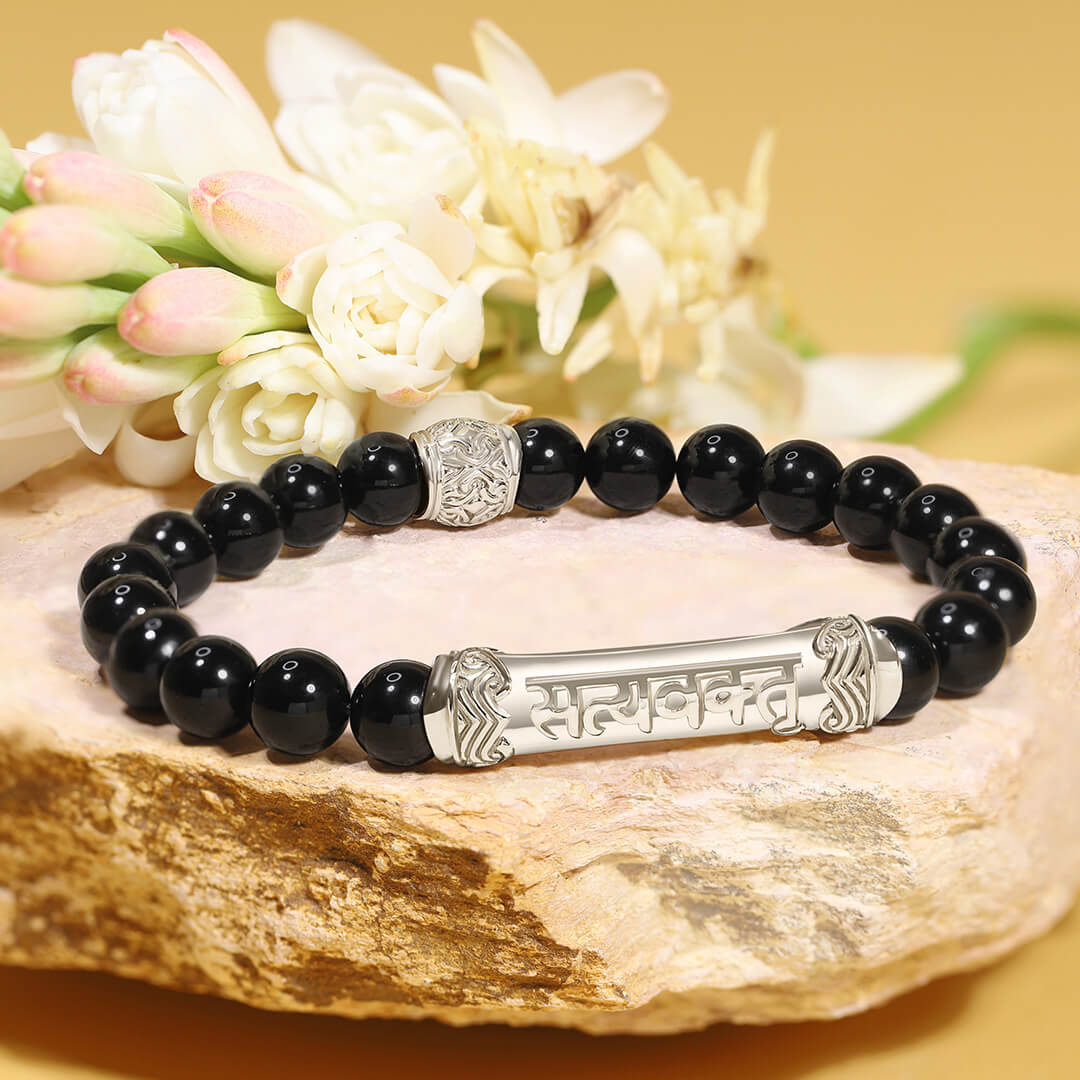 Truthspeaker Onyx Mantra Bracelet (silver) 3