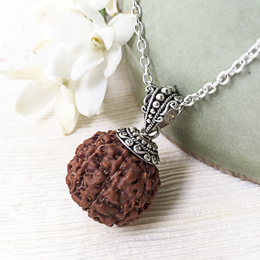 8 mukhi silver 3